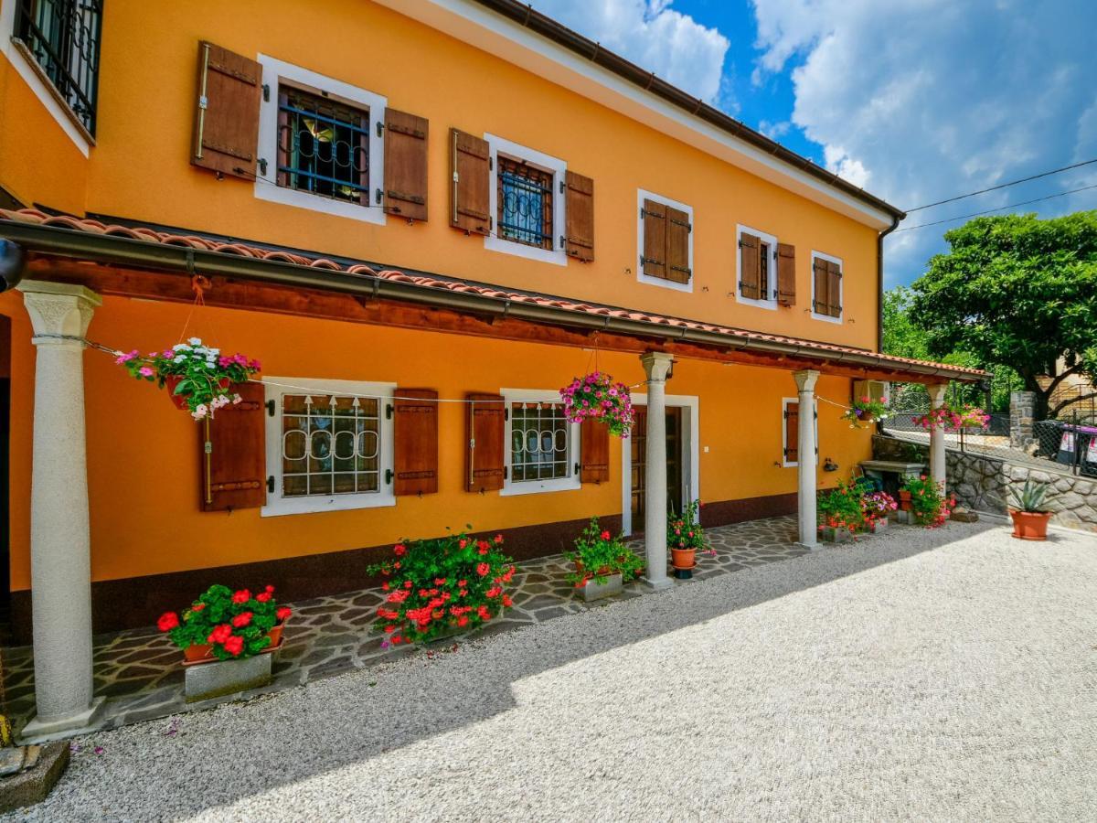 Apartment Villa Karolina By Interhome Opric エクステリア 写真