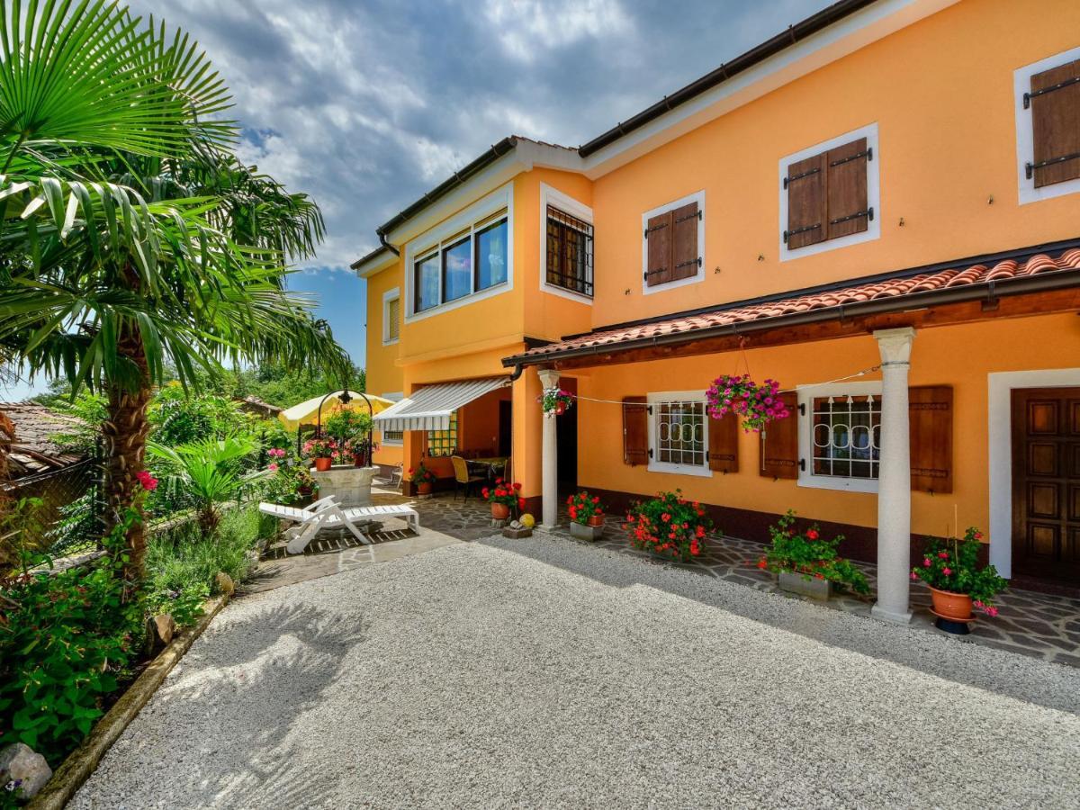 Apartment Villa Karolina By Interhome Opric エクステリア 写真