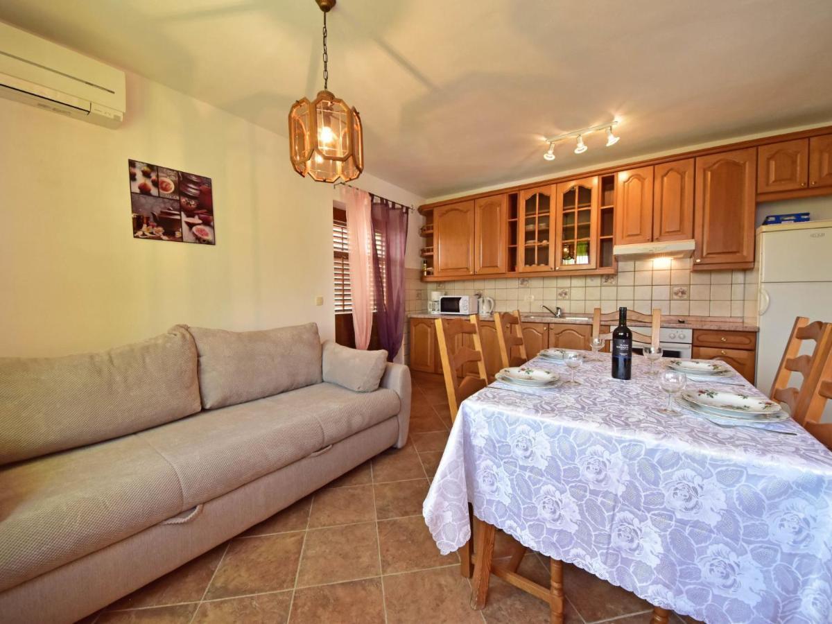 Apartment Villa Karolina By Interhome Opric エクステリア 写真