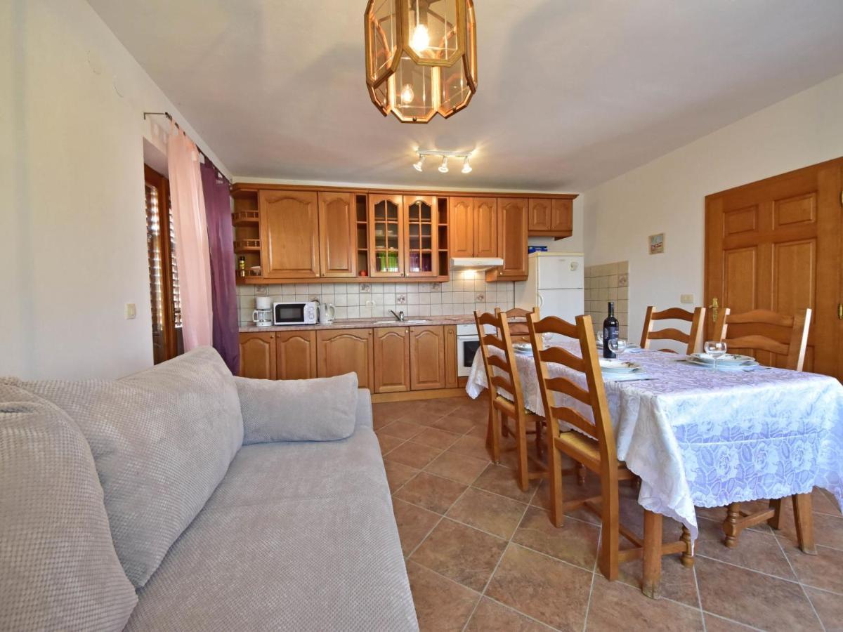 Apartment Villa Karolina By Interhome Opric エクステリア 写真